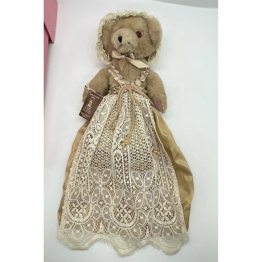 House of Nisbet Baby Honiton 10